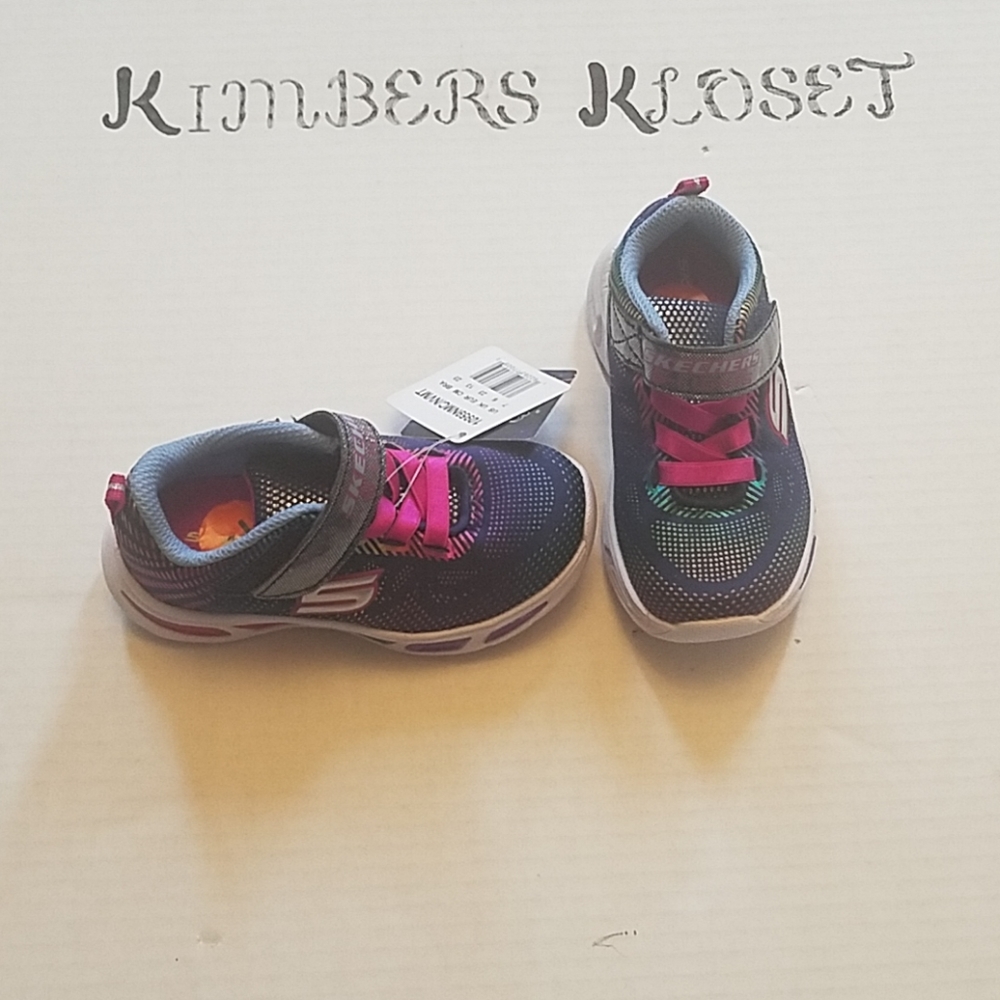 🦄NWT🦄 Sketchers Light Show shoes size 7
